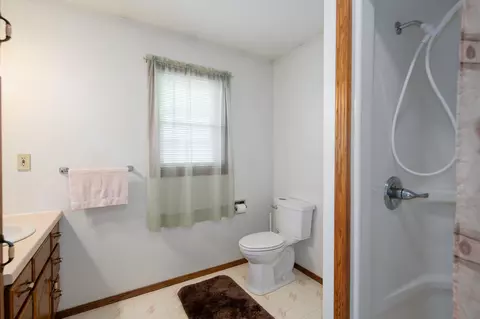 7400 County Rd E, Omro, WI 54963 photo 10