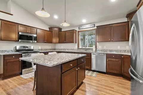 4835 N Vincent Dr, Appleton, WI 54913 photo 9