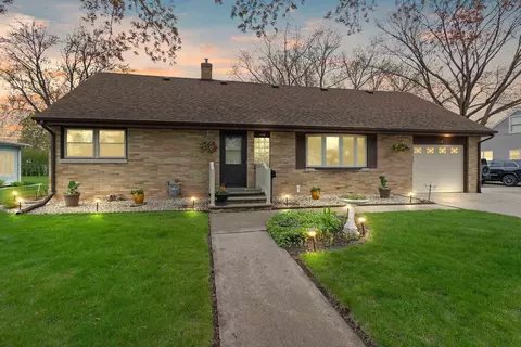 1114 Raleigh St, Green Bay, WI 54304