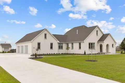 6352 N Snowdrift Dr, Appleton, WI 54913