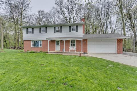 7399 Murray Rd, Neenah, WI 54956