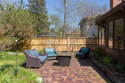 910 E College Ave, Appleton, WI 54911 photo 3