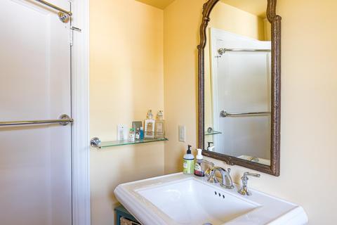 910 E College Ave, Appleton, WI 54911 photo 30