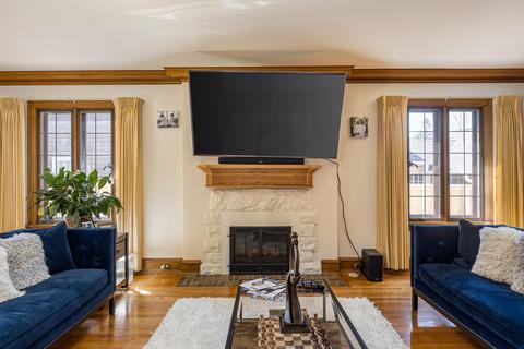 910 E College Ave, Appleton, WI 54911 photo 17