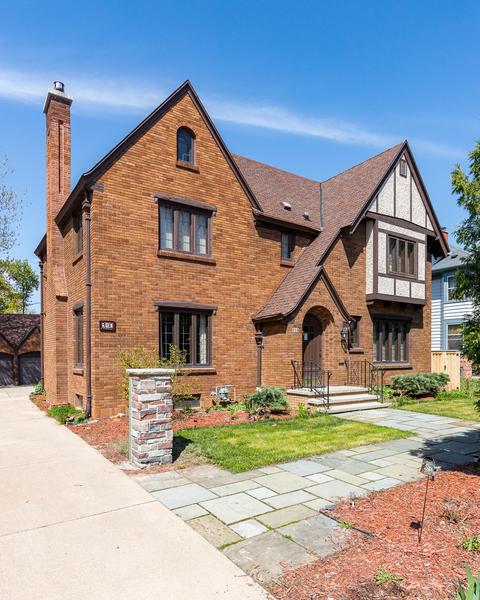 910 E College Ave, Appleton, WI 54911 photo 42