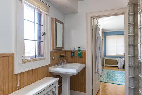 910 E College Ave, Appleton, WI 54911 photo 25