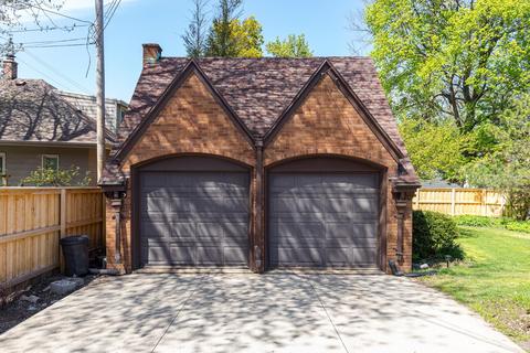 910 E College Ave, Appleton, WI 54911 photo 2