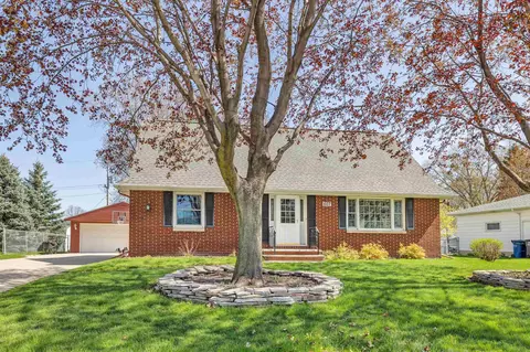607 Simonet St, Green Bay, WI 54301