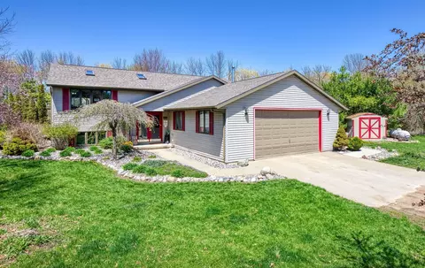 n413 Elm Road, Pulaski, WI 54162