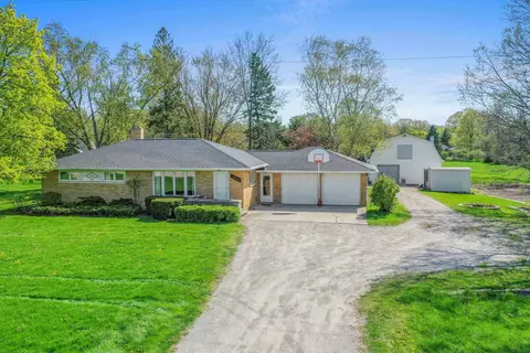 2814 Main St, Green Bay, WI 54311