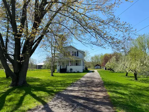 1525 County Road I, Oshkosh, WI 54902