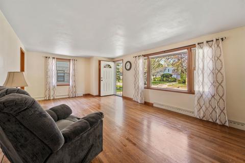 1920 S Walden Ave, Appleton, WI 54915 photo 4