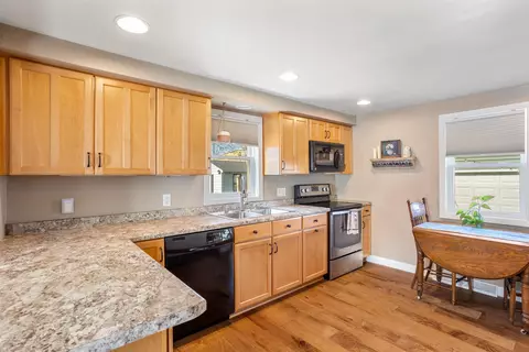 919 N Sharon St, Appleton, WI 54914 photo 5