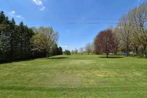 Clayton Avenue, Neenah, WI 54956
