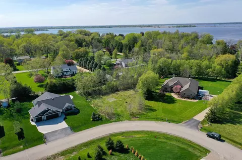 Ormand Beach Court, Oshkosh, WI 54904