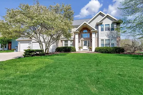958 Evergreen Ln, Neenah, WI 54956
