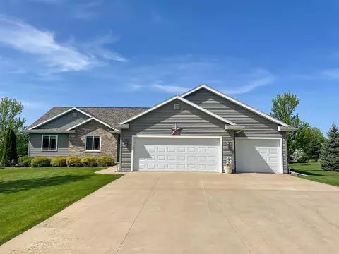 n8409 Sunset Drive, Fond Du Lac, WI 54937