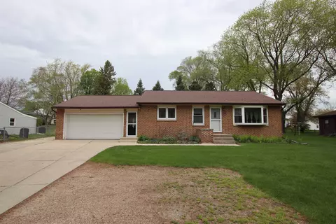 1912 Chestnut St, West Bend, WI 53095