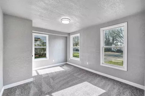 209 N State St, Appleton, WI 54911 photo 10