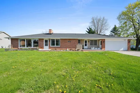 2344 Memorial Dr, Green Bay, WI 54303