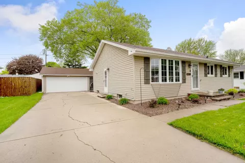 2209 S Telulah Ave, Appleton, WI 54915