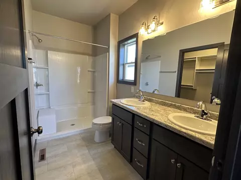 2322 E Honeygold Ct, Appleton, WI 54913 photo 12