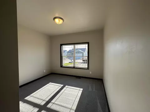 2322 E Honeygold Ct, Appleton, WI 54913 photo 7