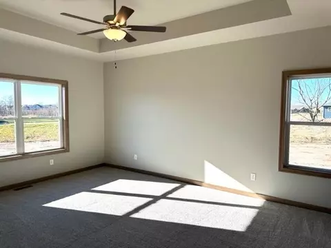 2339 E Honeygold Ct, Appleton, WI 54913 photo 8