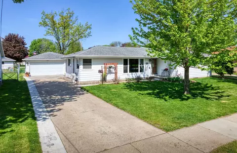 2105 Main Ave, Kaukauna, WI 54130