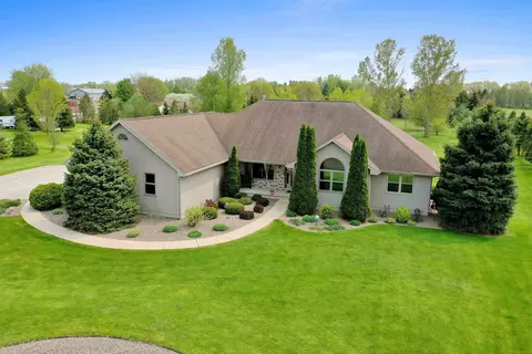 2855 Freedom Rd, De Pere, WI 54115