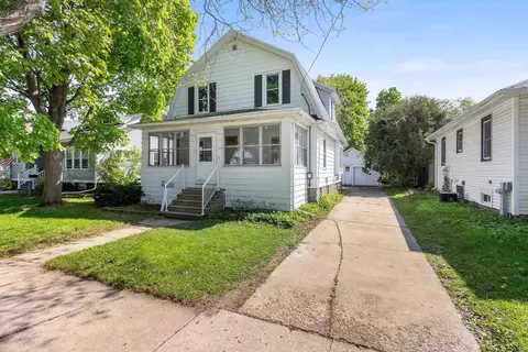 1214 Eliza St, Green Bay, WI 54301