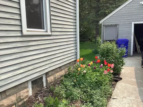 1414 S Jackson St, Appleton, WI 54915 photo 3