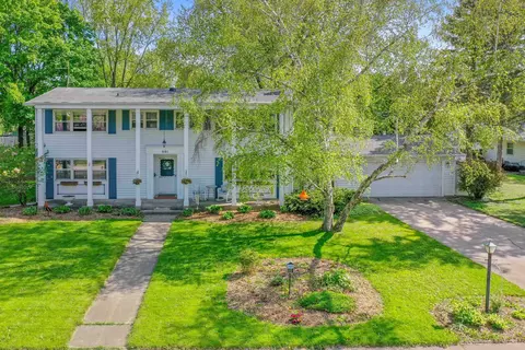 601 Kessler Dr, Neenah, WI 54956