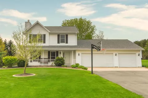 6961 Country Oaks Dr, Sobieski, WI 54171