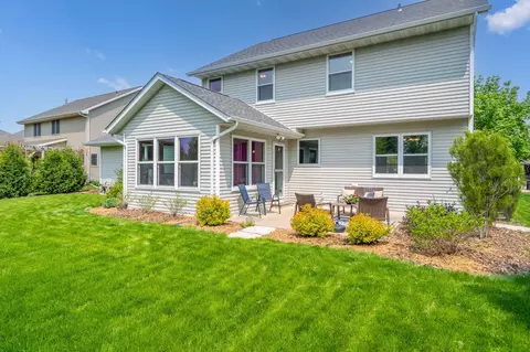 2915 E Greenleaf Dr, Appleton, WI 54913 photo 3