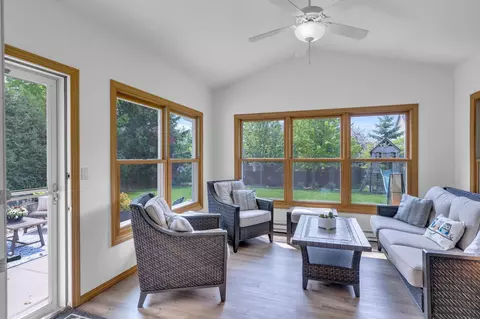 2915 E Greenleaf Dr, Appleton, WI 54913 photo 13