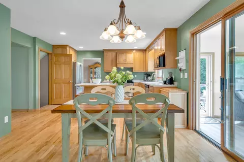2915 E Greenleaf Dr, Appleton, WI 54913 photo 8