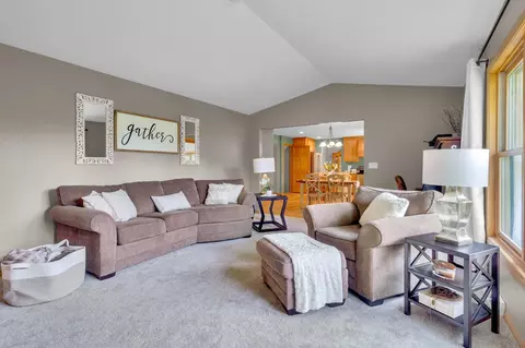 2915 E Greenleaf Dr, Appleton, WI 54913 photo 12