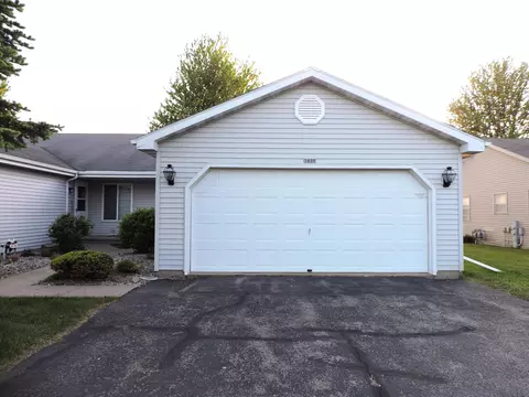 3835 Western Dr, Oshkosh, WI 54901