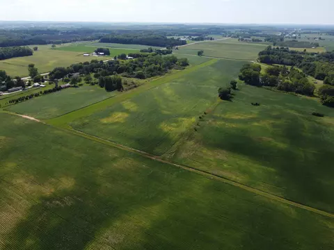 Mayflower Road, Black Creek, WI 54106