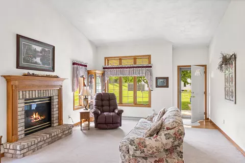 1831 E Sylvan Ave, Appleton, WI 54915 photo 5