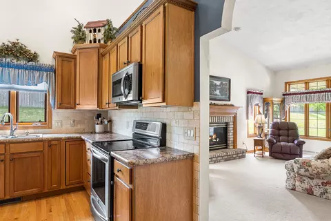 1831 E Sylvan Ave, Appleton, WI 54915 photo 8