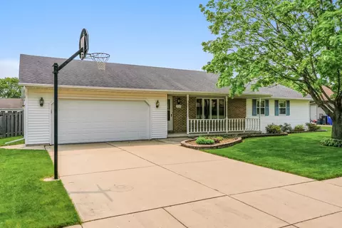1732 Charles St, De Pere, WI 54115