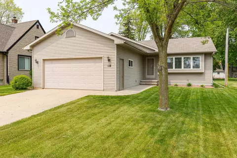 118 E Hoover Ave, Appleton, WI 54915