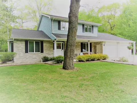 w2534 Kingston Lane, Marinette, WI 54143