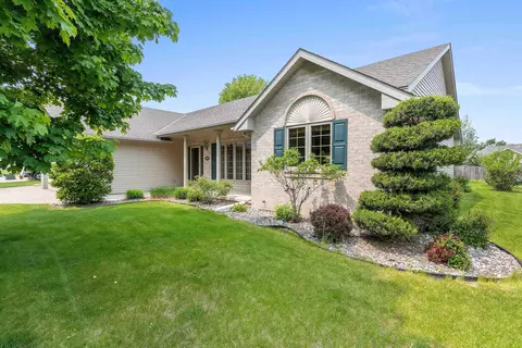 2914 Bristol Mountain Trl, Green Bay, WI 54313