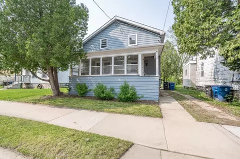518 Ceape Ave, Oshkosh, WI 54901