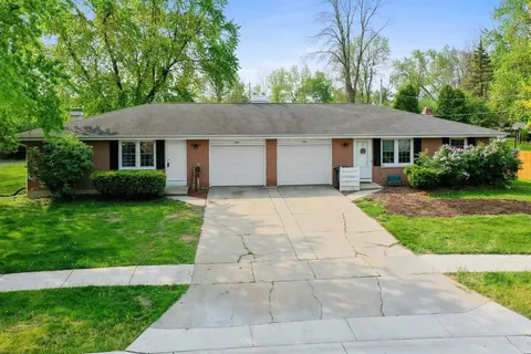 1241 S 6th St, De Pere, WI 54115