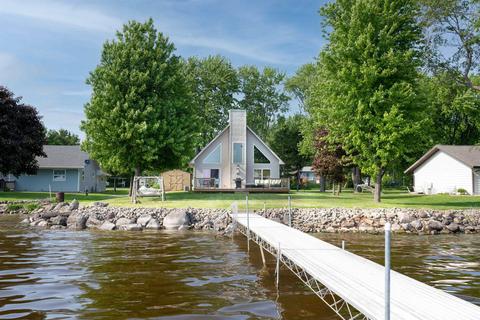 w289 County Road H, Fremont, WI 54940