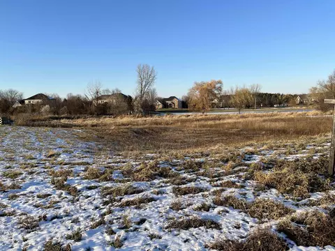 Deer Valley Court, Appleton, WI 54913